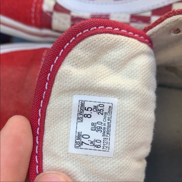 Vans - Picture 5 of 7